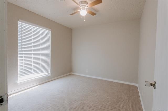 S Oxford Ave, Tulsa, OK 74137