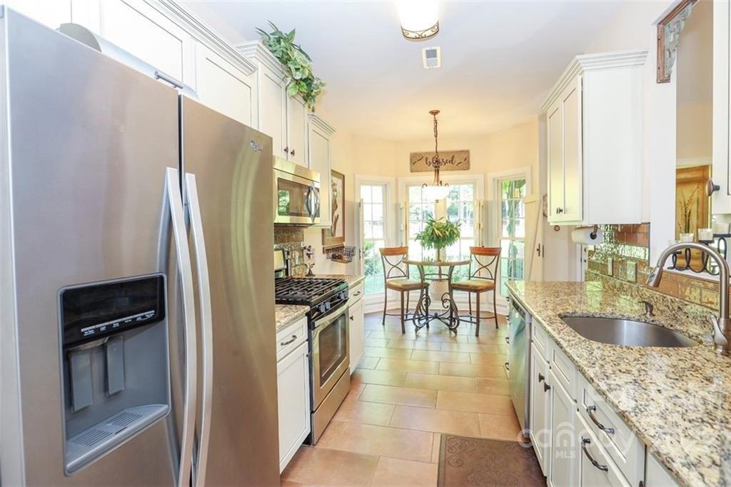 Charles Ave, Lancaster, SC 29720