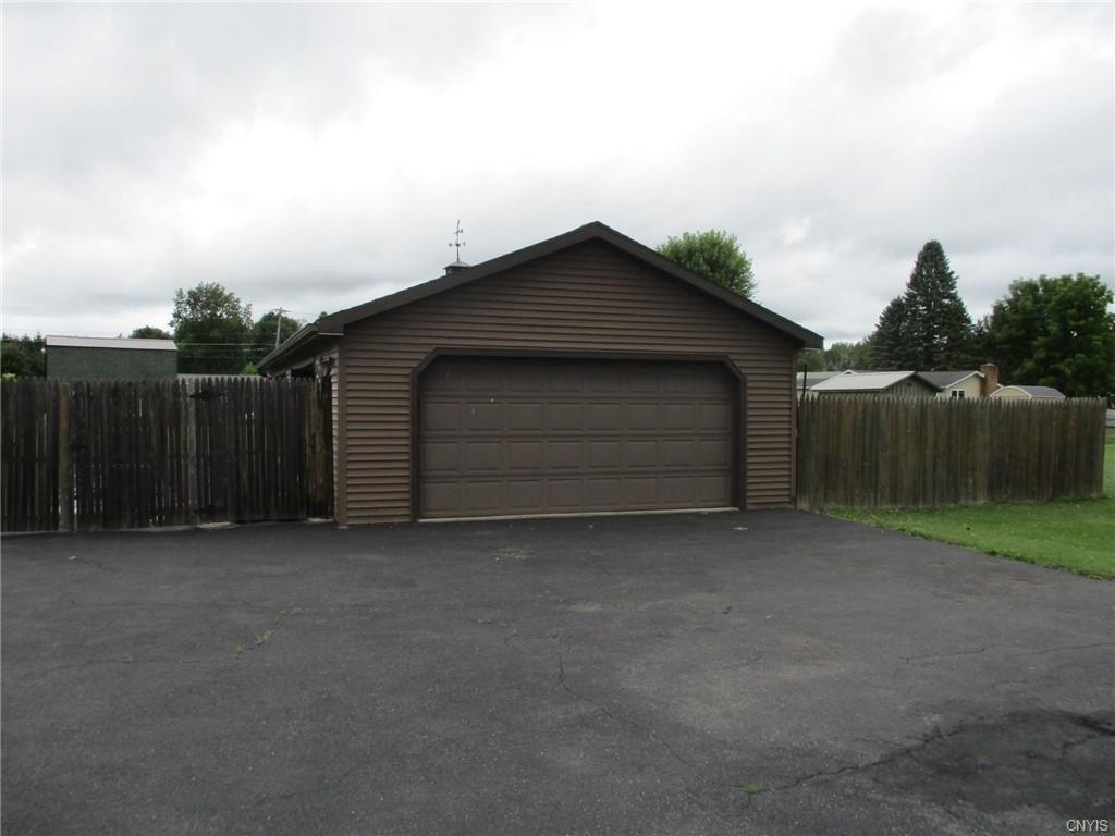 N Manlius Rd, Kirkville, NY 13082