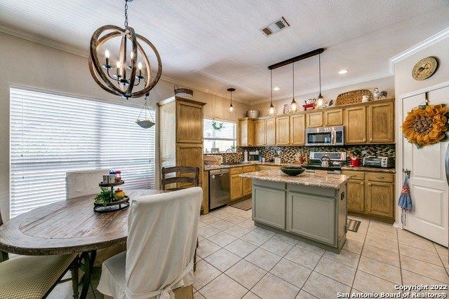Cordero Dr, Cibolo, TX 78108