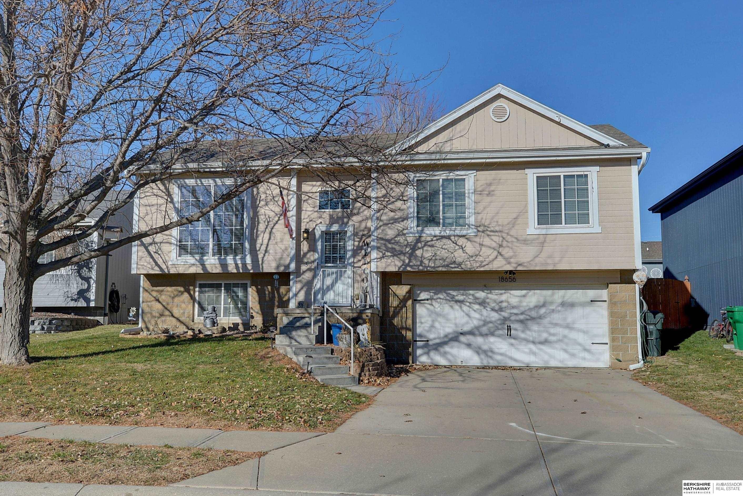 U St, Omaha, NE 68135