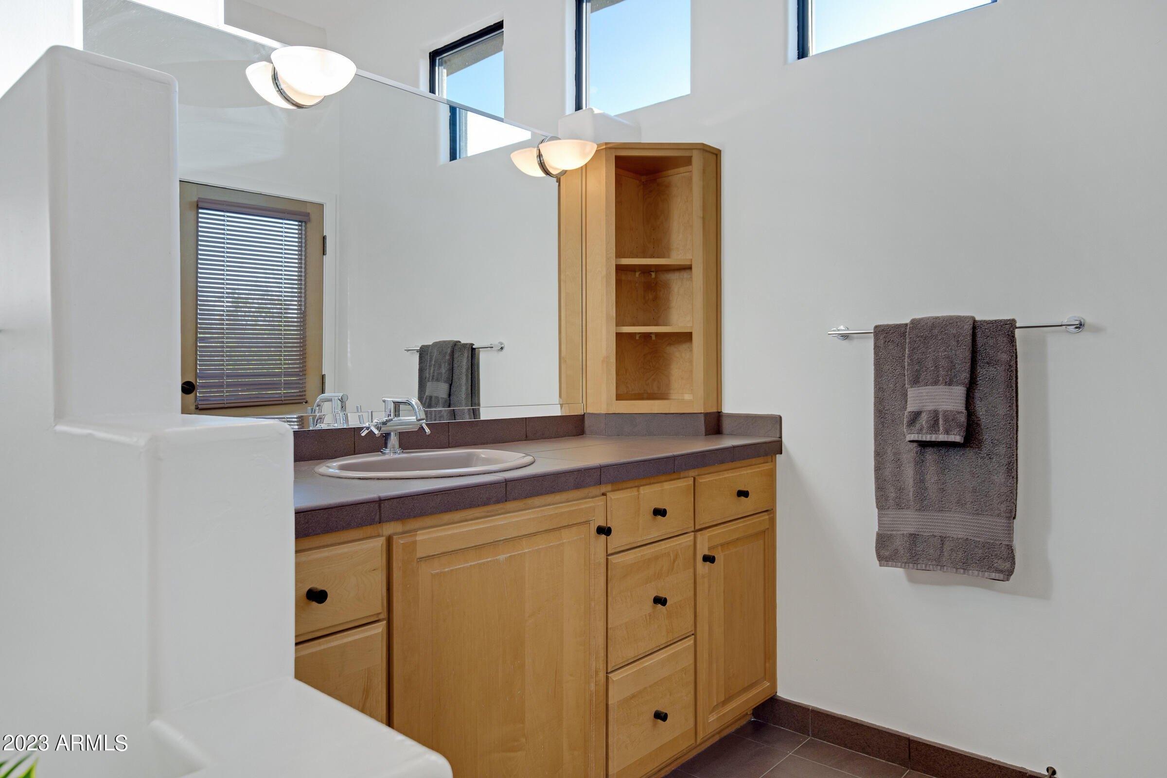 E Saddle Horn Rd, Scottsdale, AZ 85255