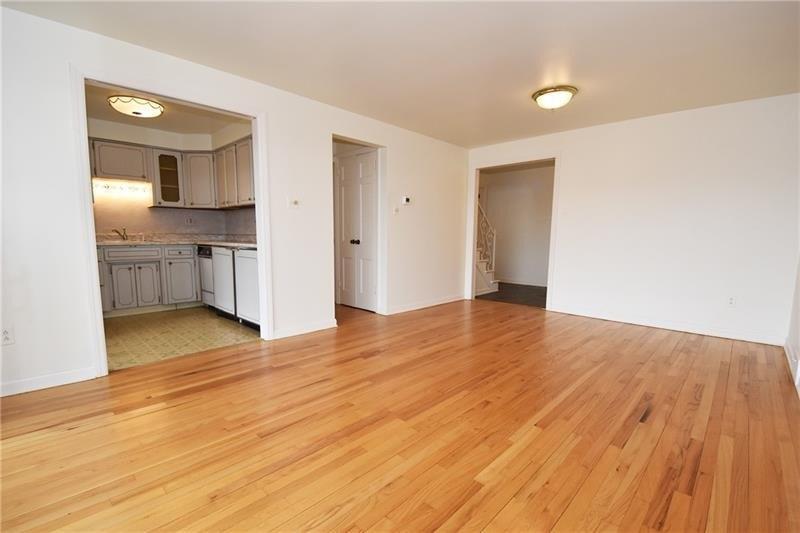 Pinetree Rd, Pittsburgh, PA 15243