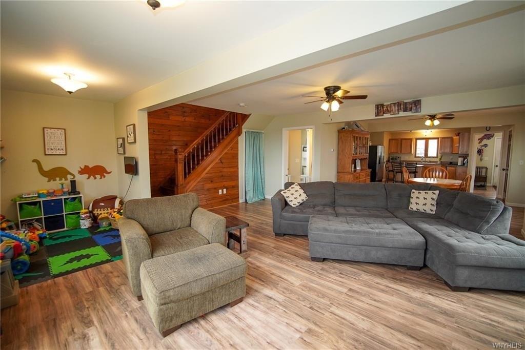 Monroe St, Silver Creek, NY 14136