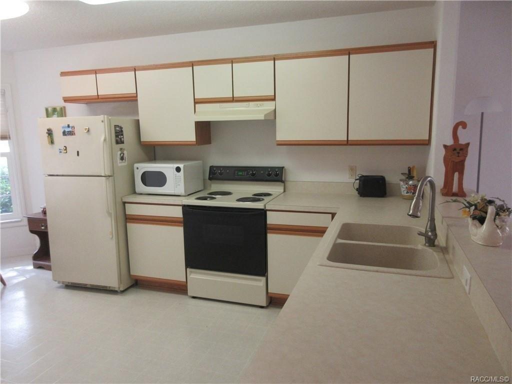 N Havershall Pt, Crystal River, FL 34429