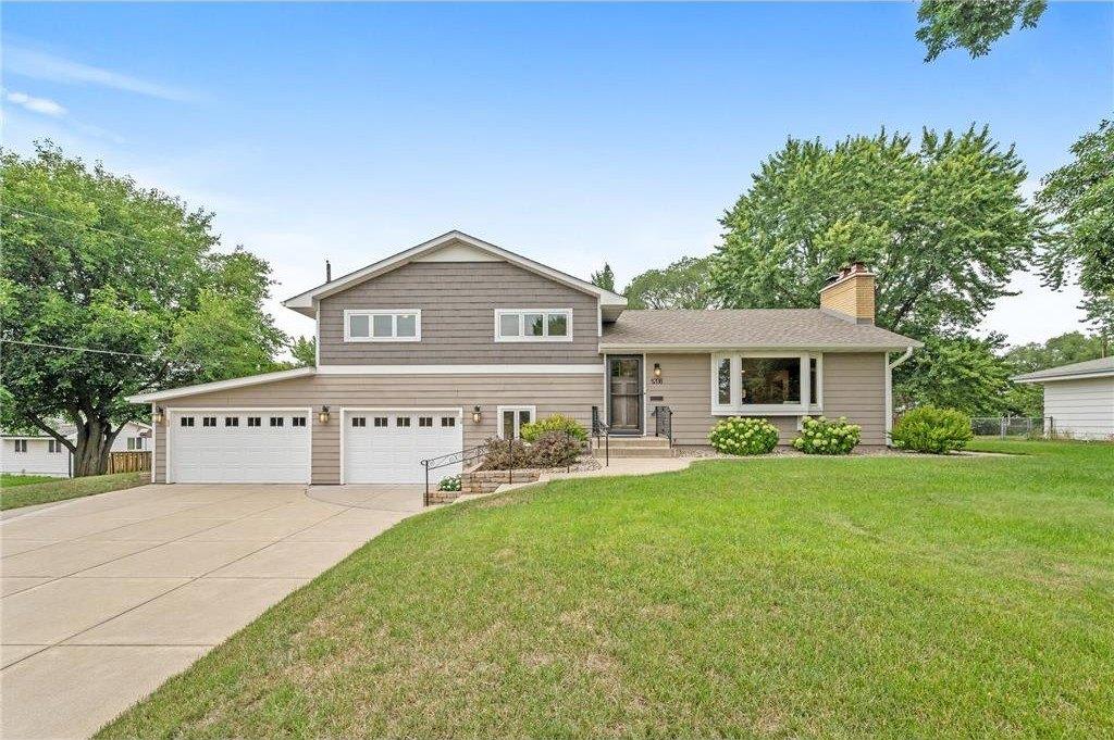 Overlook Dr, Minneapolis, MN 55437