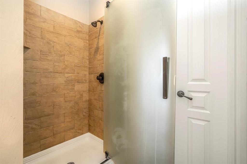 Pacific Crest Trl, Edmond, OK 73003