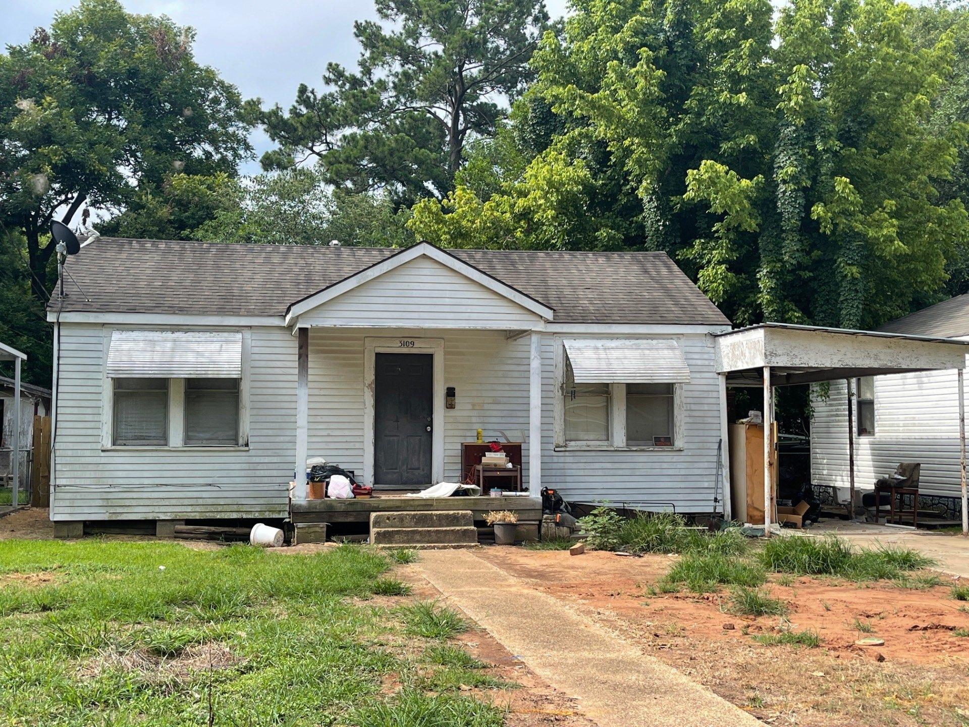 Peach St, Alexandria, LA 71301