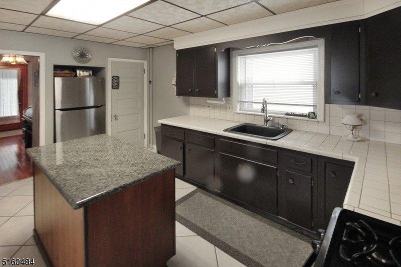 Summit Ave, Phillipsburg, NJ 08865