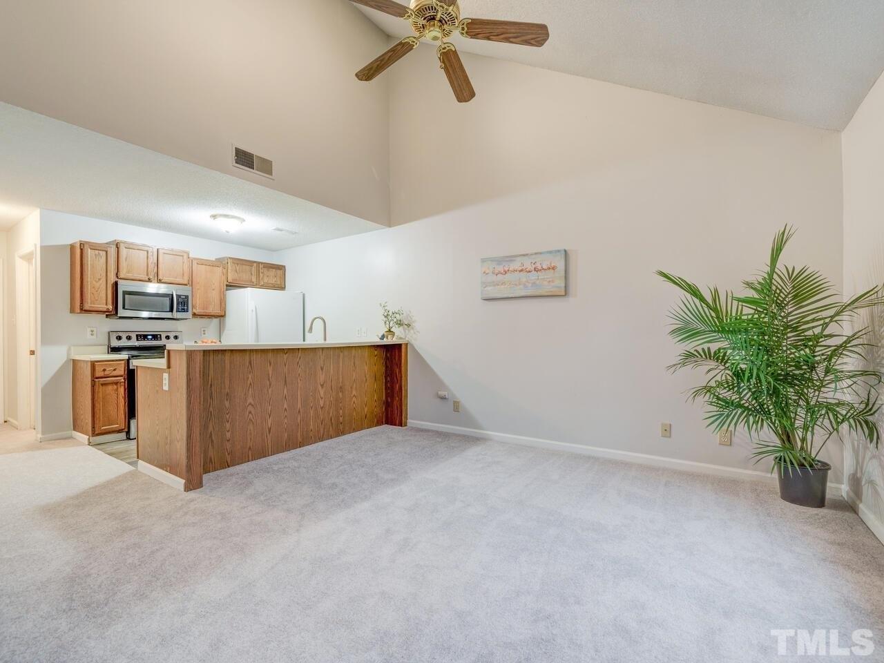 Hitchcock Dr, Durham, NC 27705