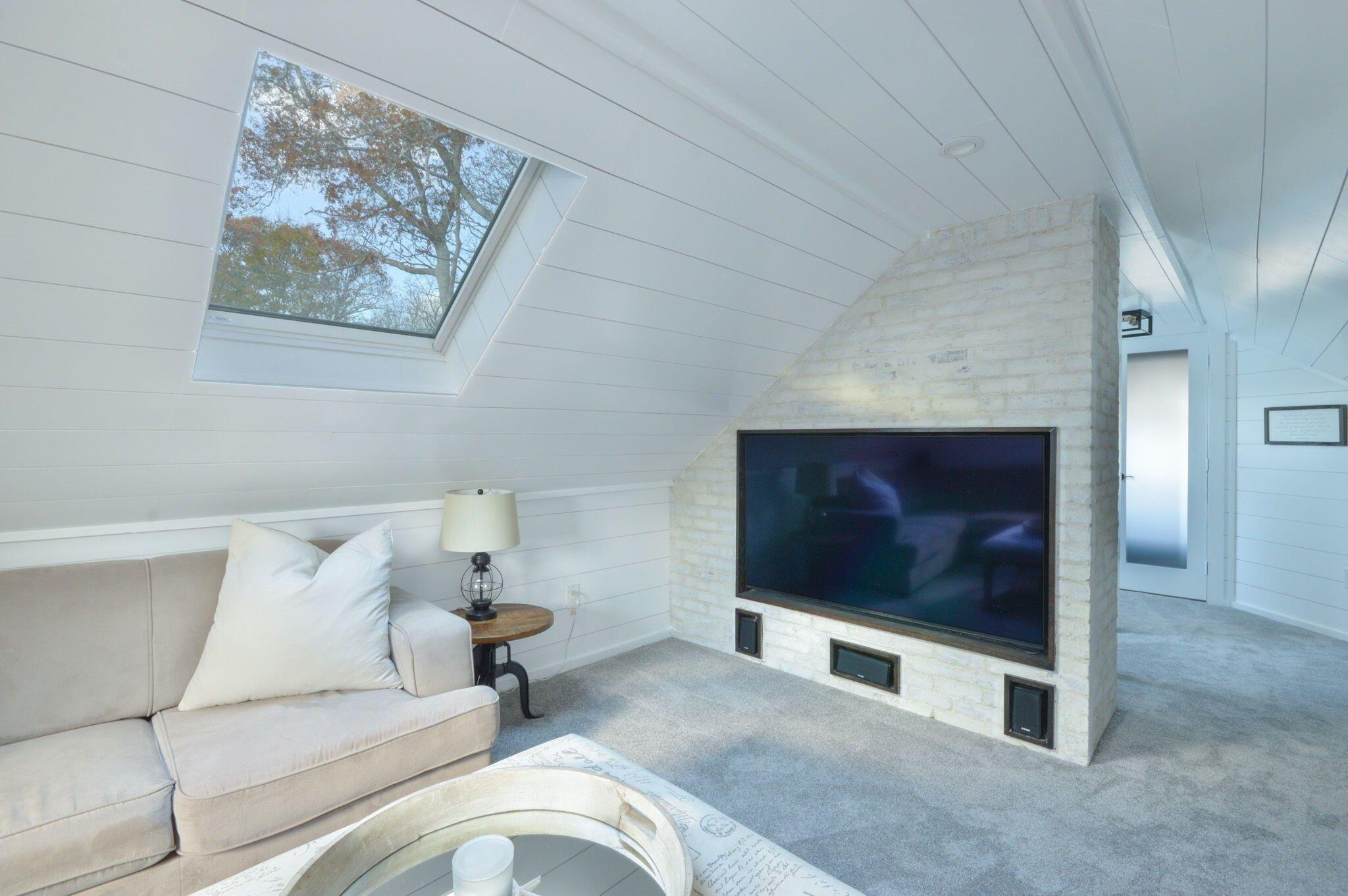 Amvets Ave, Falmouth, MA 02540
