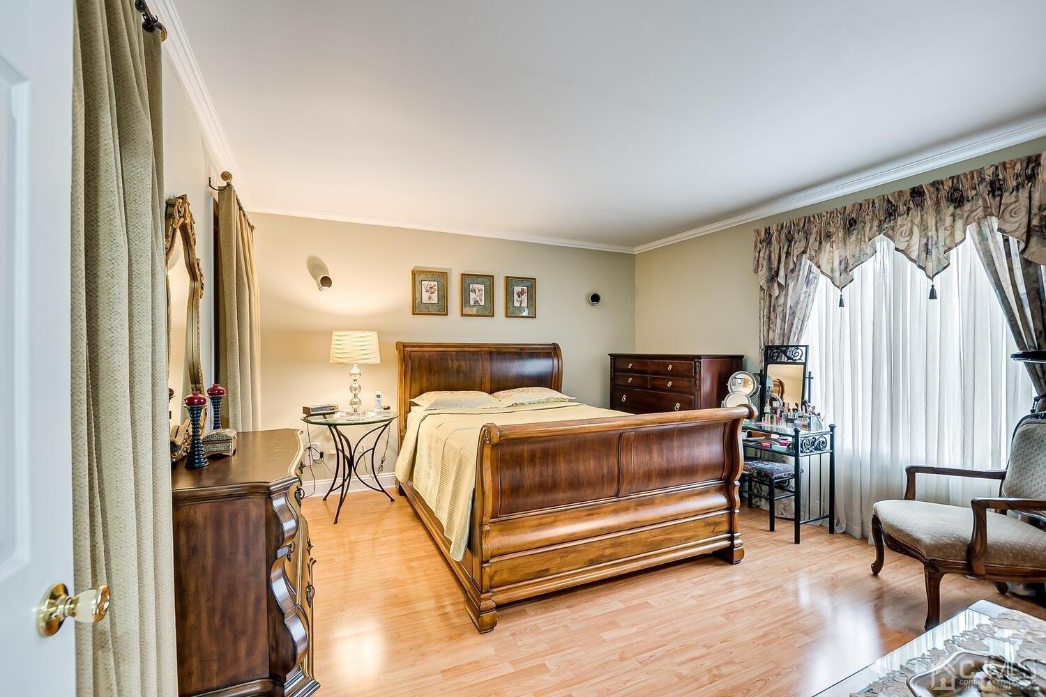 Silver Ln, Old Bridge, NJ 08857