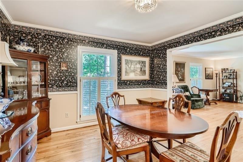 Hess Dr, Avondale Estates, GA 30002