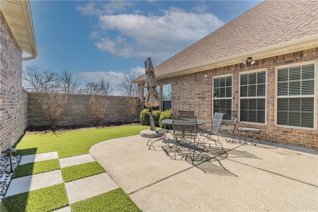 Willow Ridge Way, Rogers, AR 72758