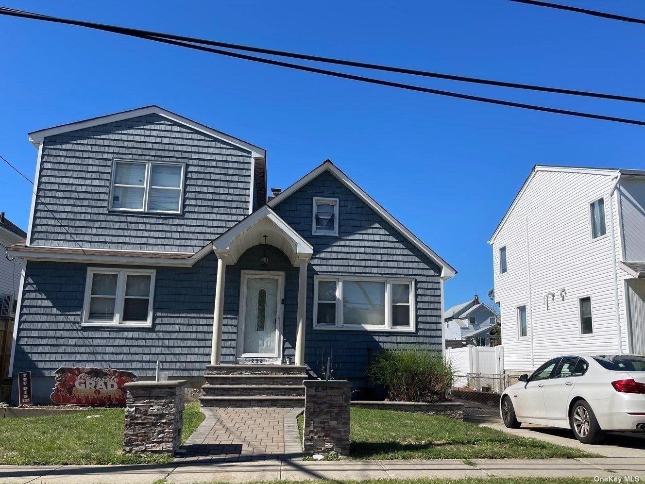 Garfield St, Freeport, NY 11520