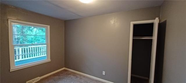Crescent Ave, Raytown, MO 64133