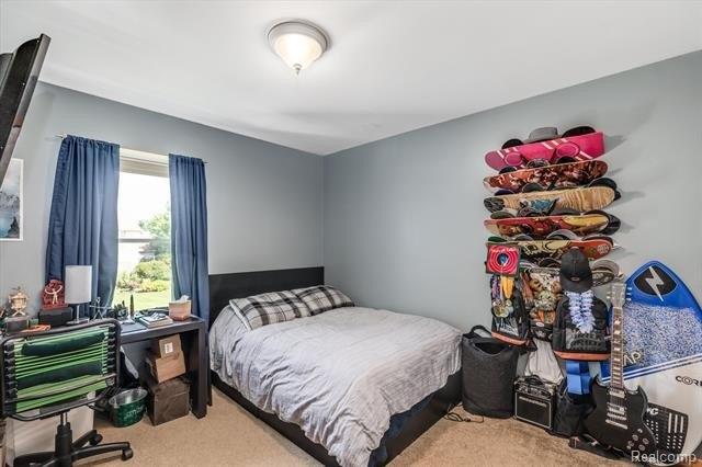 Par Ct, Howell, MI 48843
