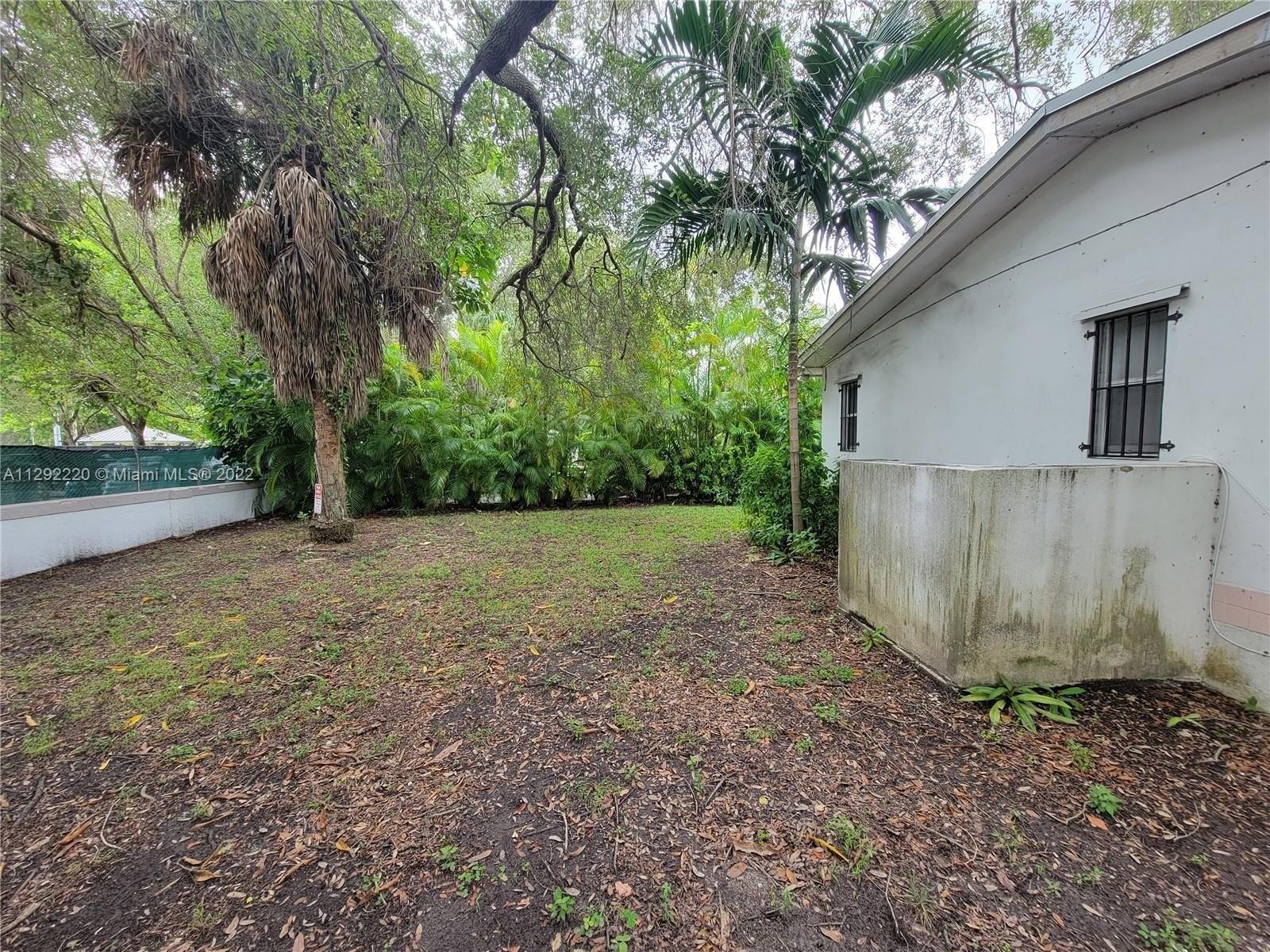 George Allen Ave, Miami, FL 33133