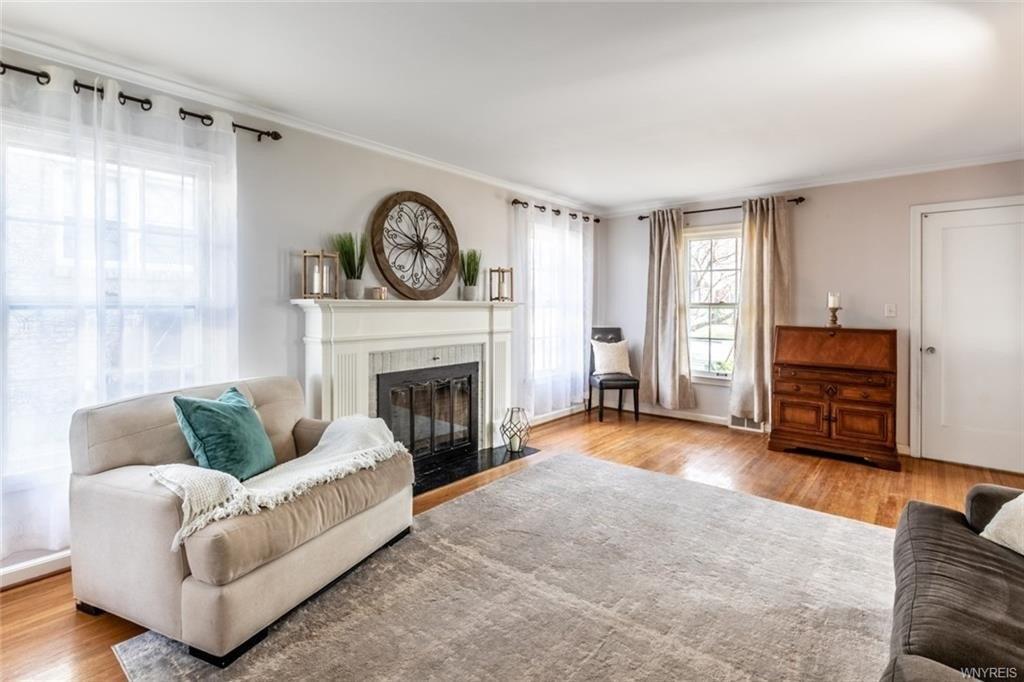 Woodridge Ave, Buffalo, NY 14225