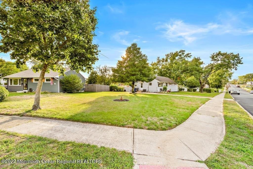 Terrace Ave, Toms River, NJ 08753