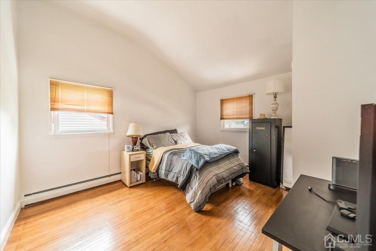 Markowitz St, Carteret, NJ 07008
