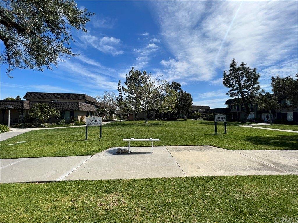 Elizabeth Ct, Cypress, CA 90630