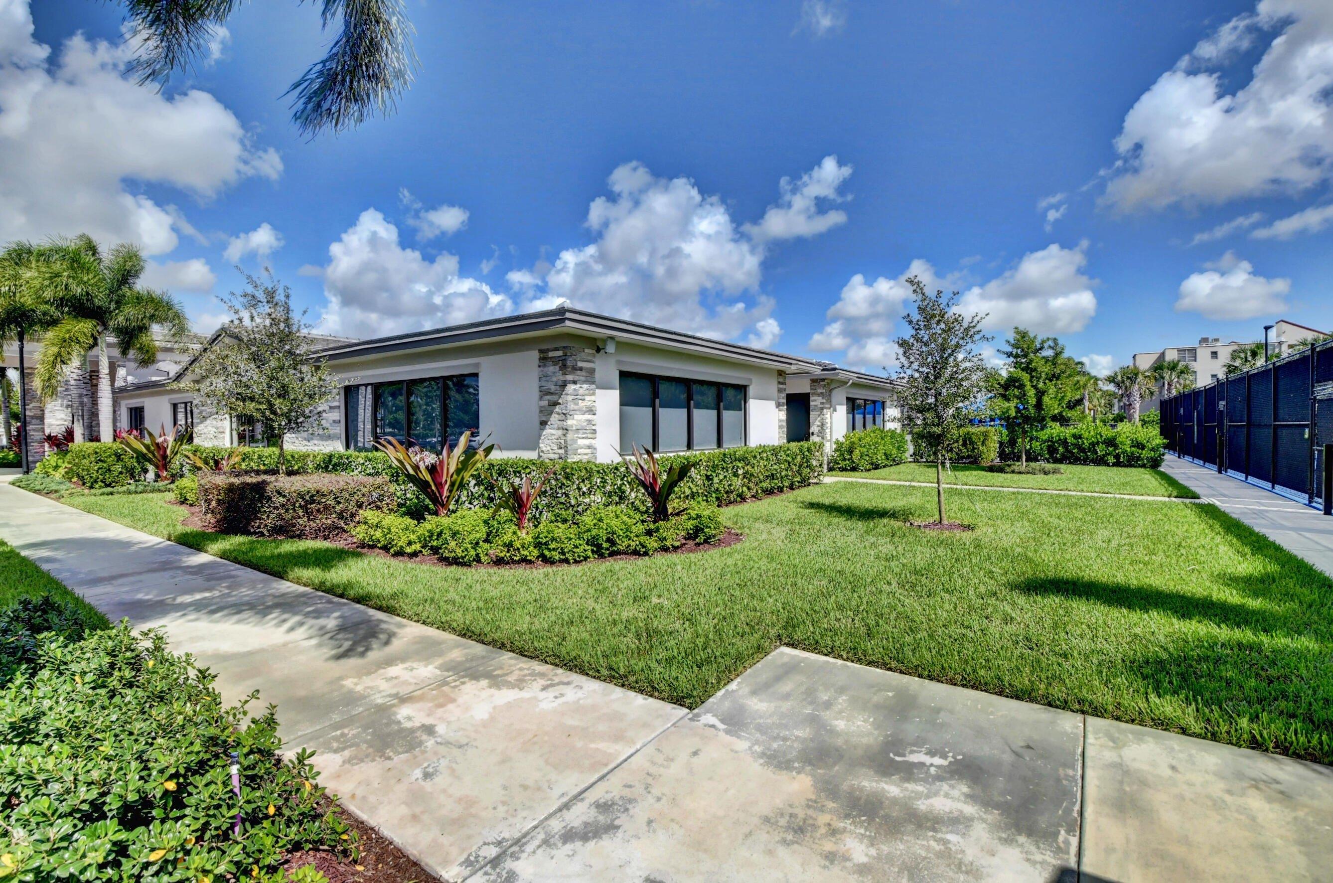 Three Ponds Trl, Delray Beach, FL 33446