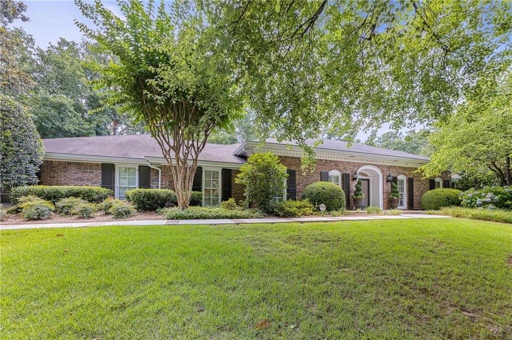 Riverwood Dr, Sandy Springs, GA 30328