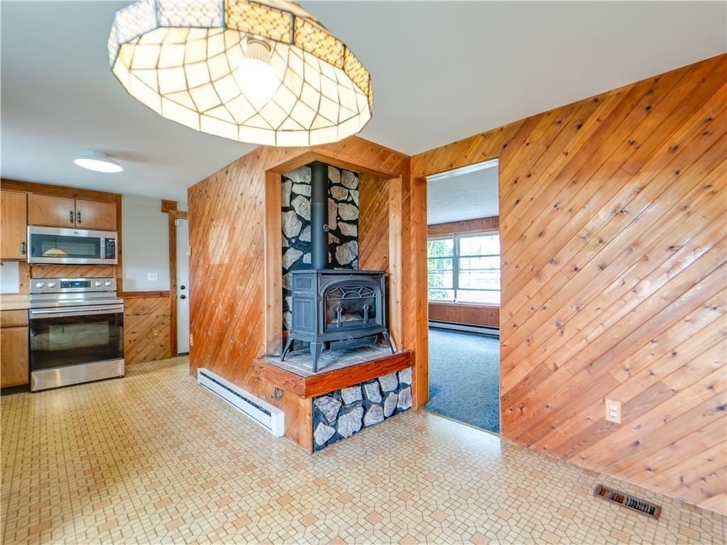 Warsaw Rd, Le Roy, NY 14482