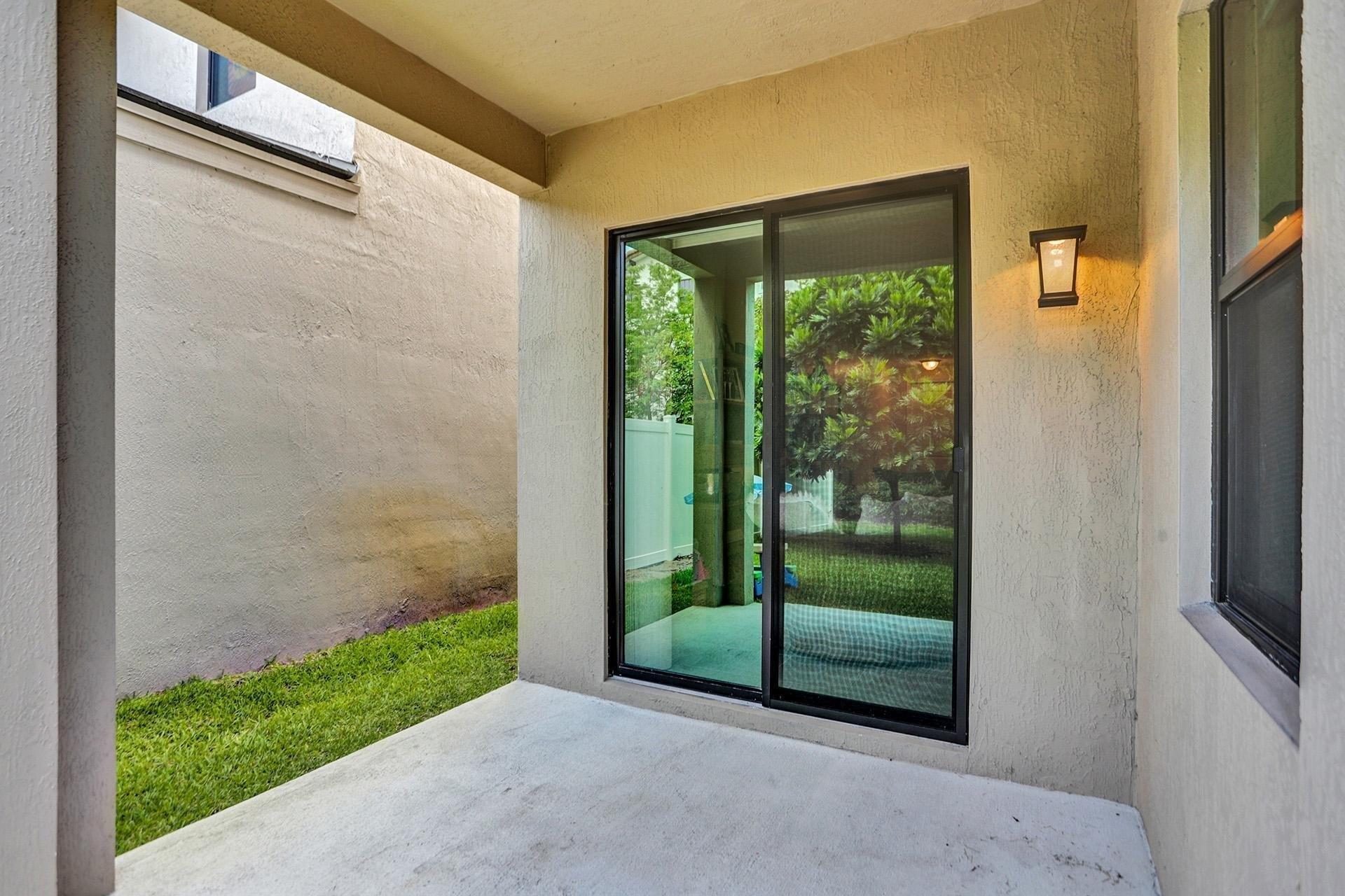 Nw 33rd Ln, Pompano Beach, FL 33069