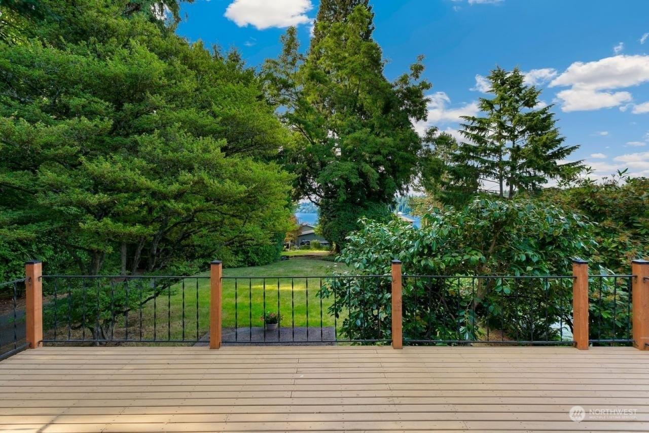 Se 33rd St, Mercer Island, WA 98040