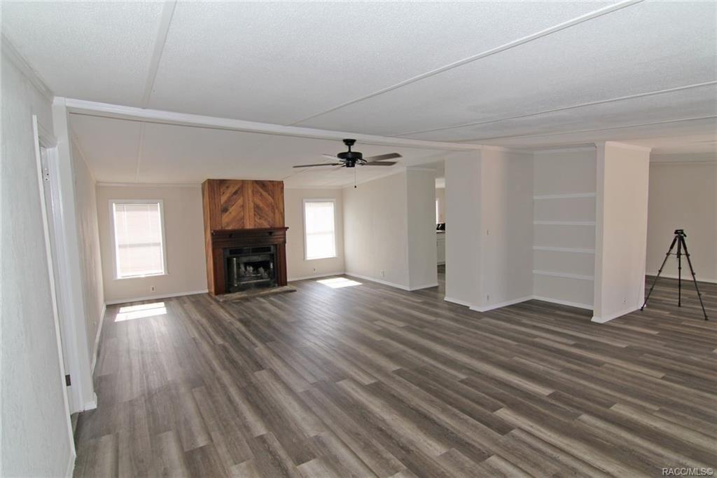 W Holiday St, Homosassa, FL 34446