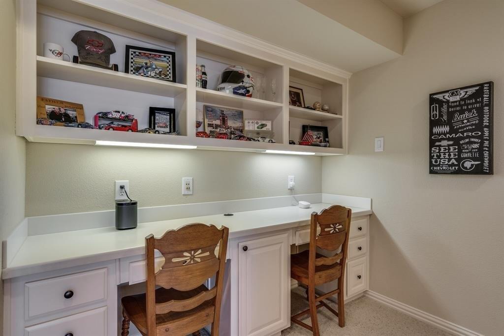 Charles St, Lantana, TX 76226
