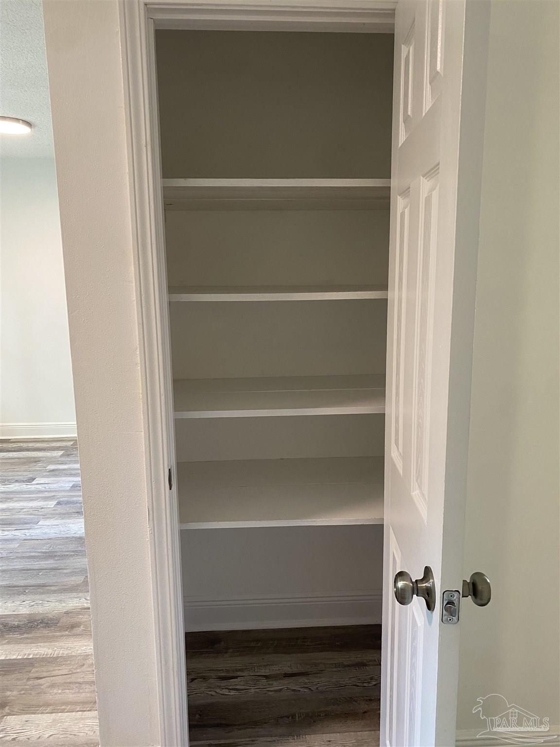 Gainswood Ct, Pensacola, FL 32526