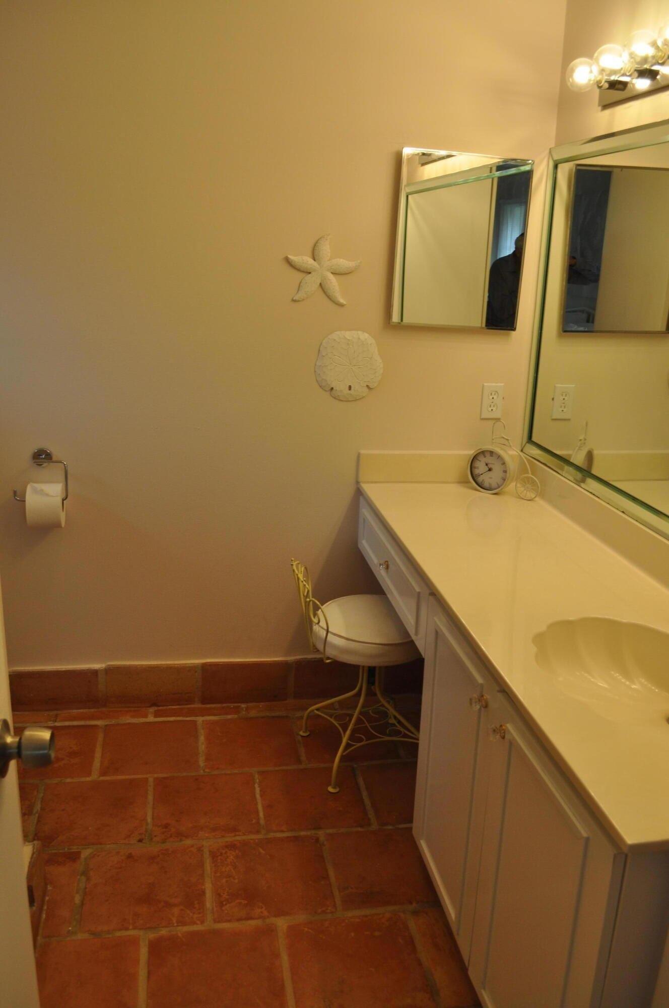 Sunswept Ln, Boynton Beach, FL 33437