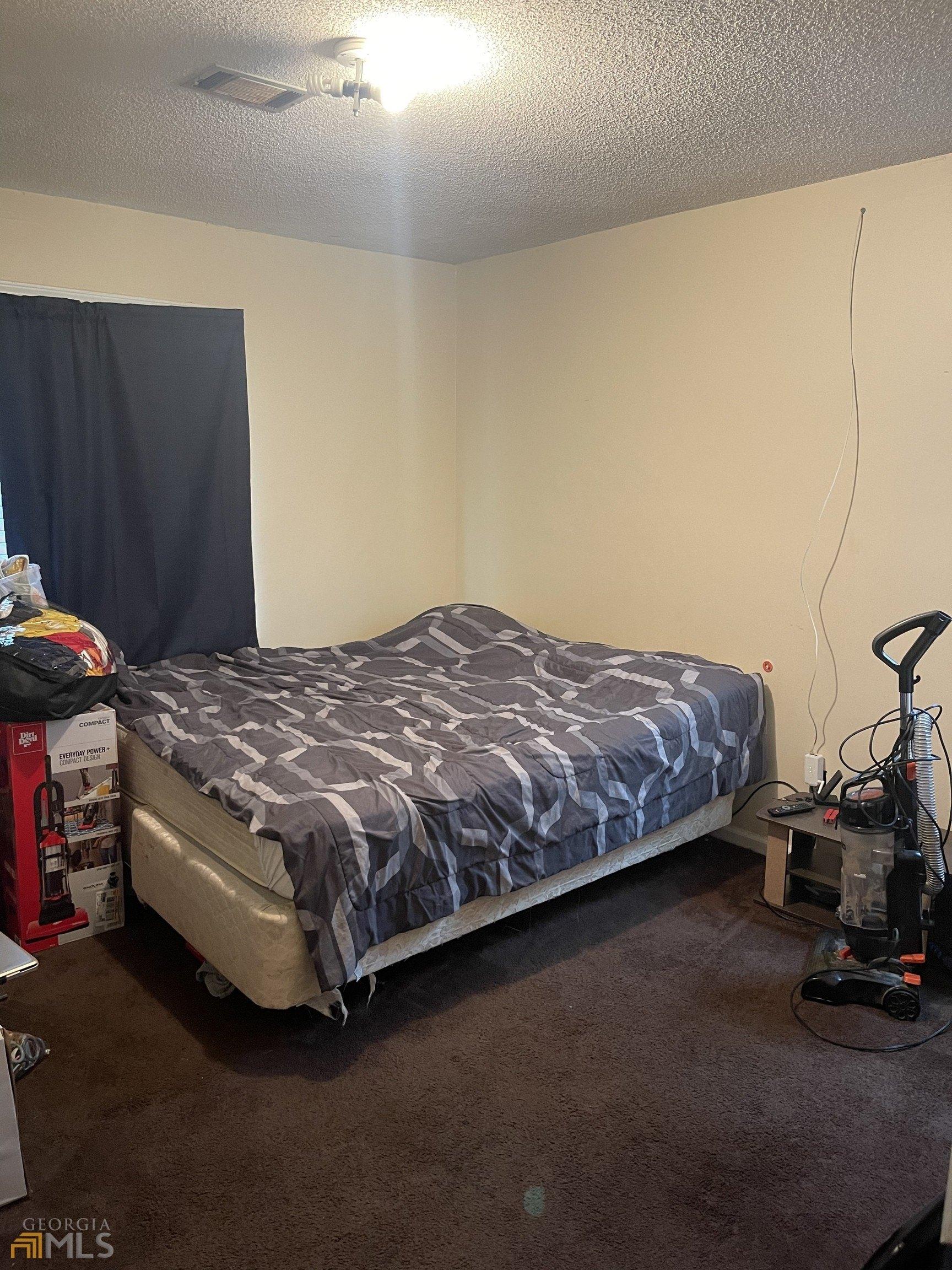 W Oak Dr, Macon, GA 31210