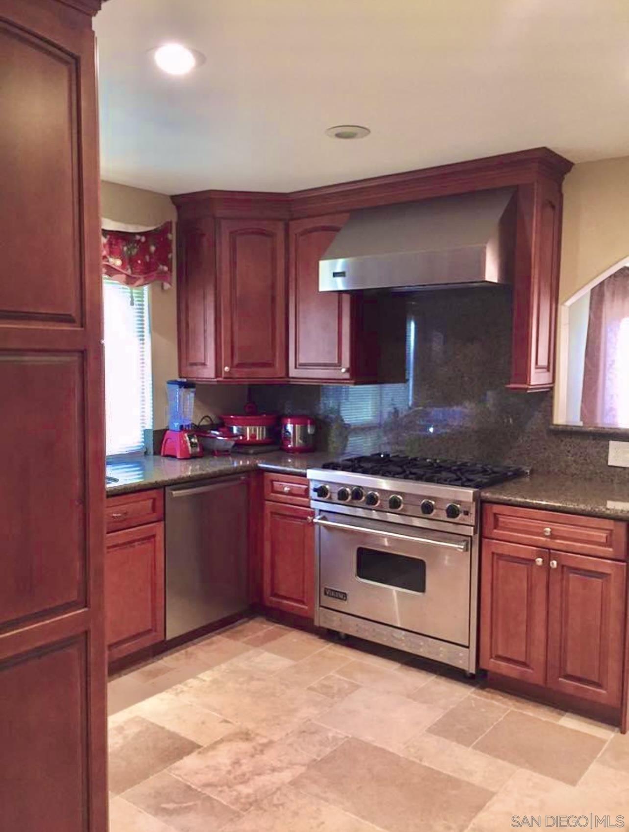 Calle Buena Ventura, Oceanside, CA 92056