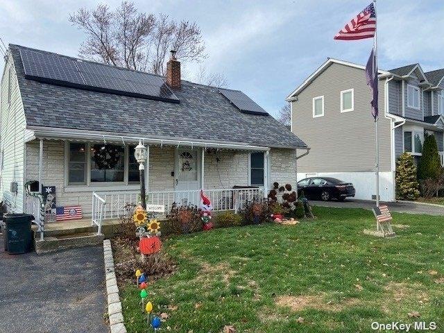 Woodland Ave, Wantagh, NY 11793