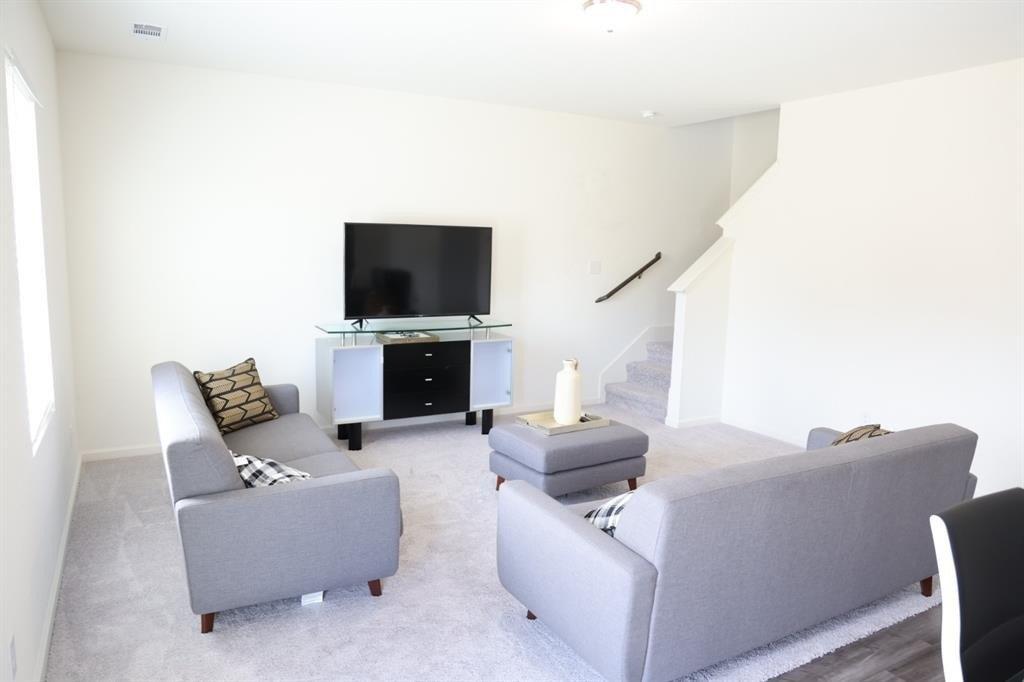 Sagebrush Dr, Glenn Heights, TX 75154