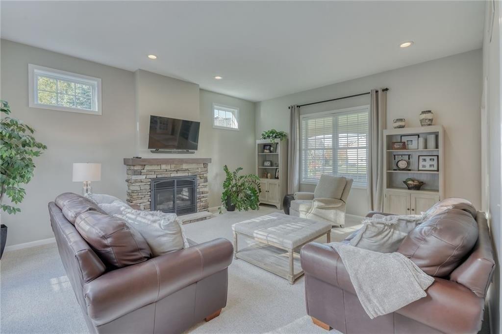 Creekwood Est, Ontario, NY 14519
