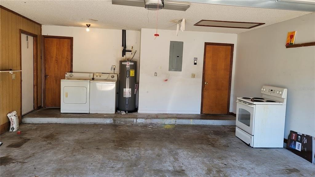 Atrium Cir, Orlando, FL 32808