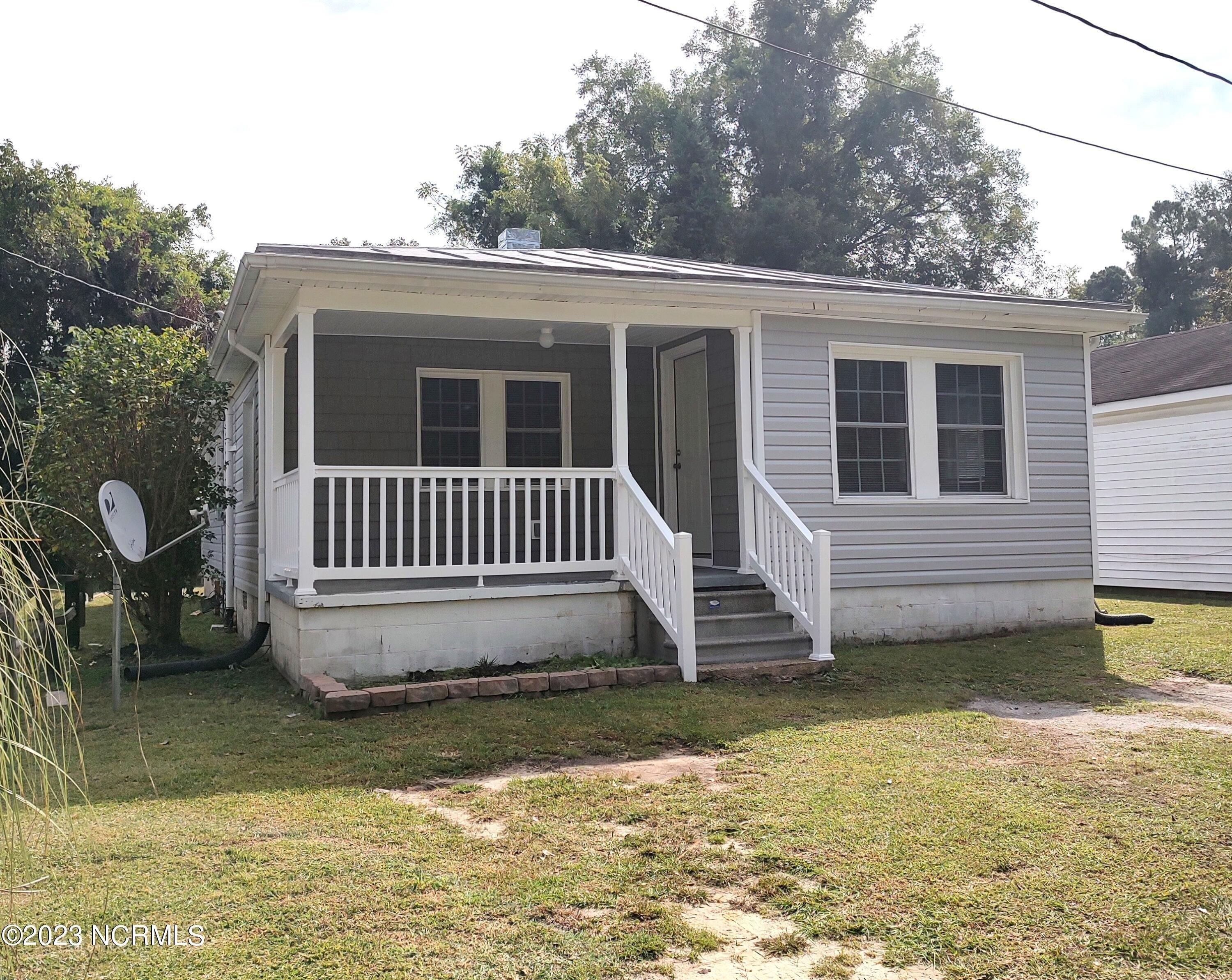 Hudson St, Pollocksville, NC 28573