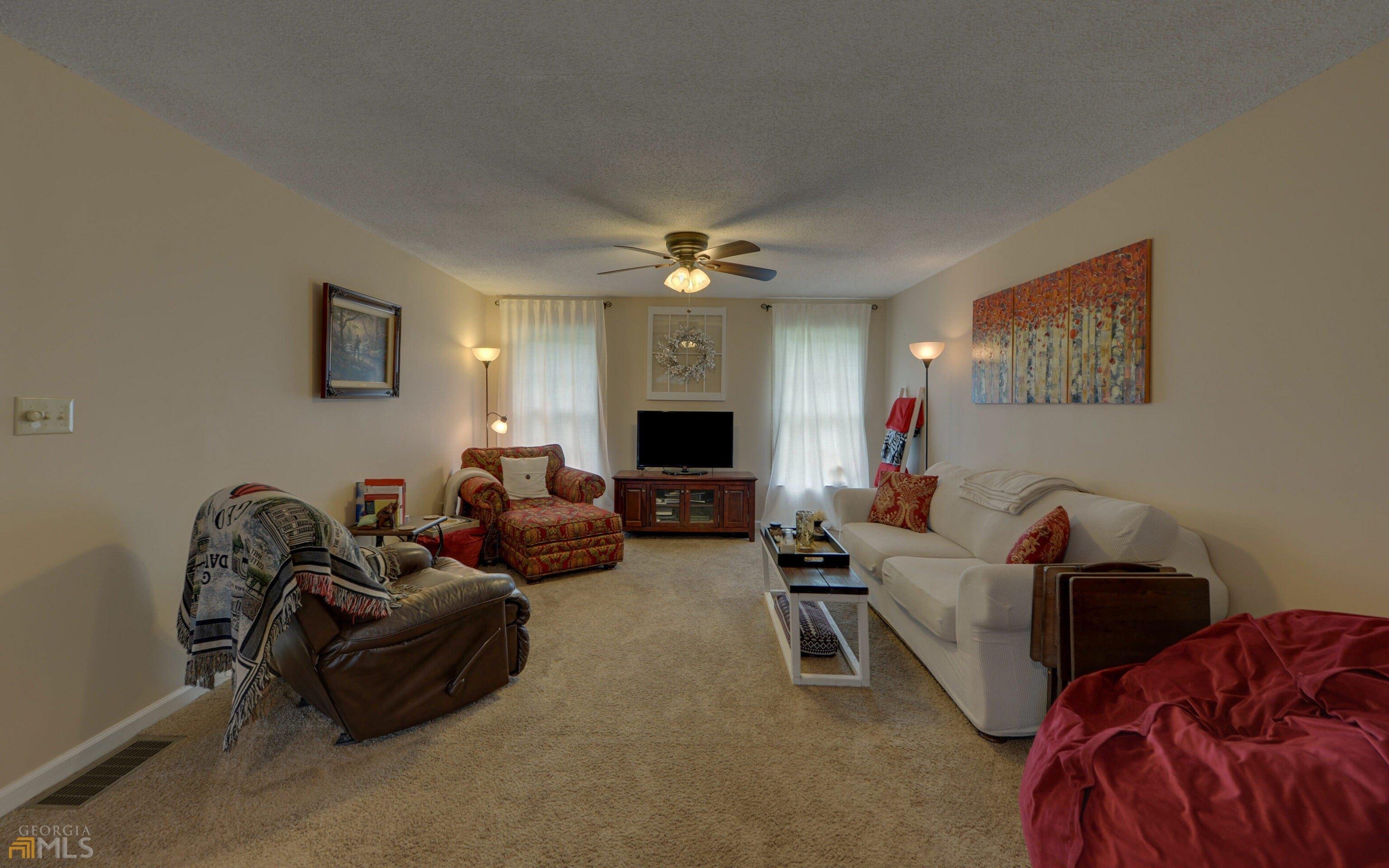 Brookhaven Cir, Toccoa, GA 30577
