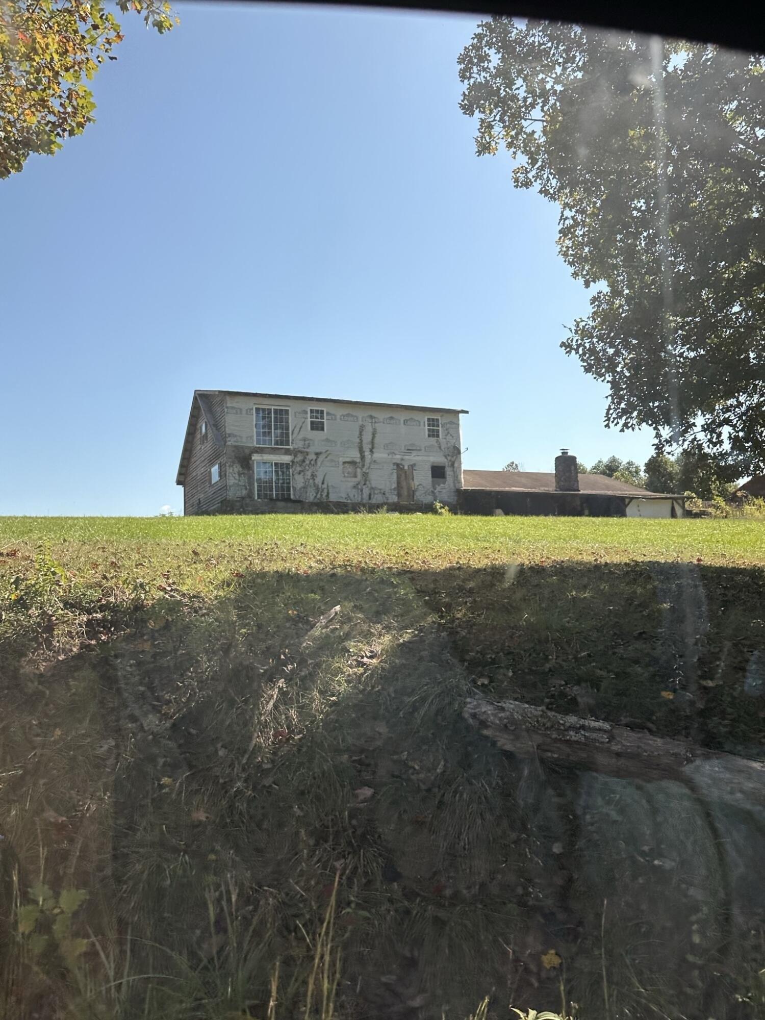 Bee Quick Ln, Gray, KY 40734