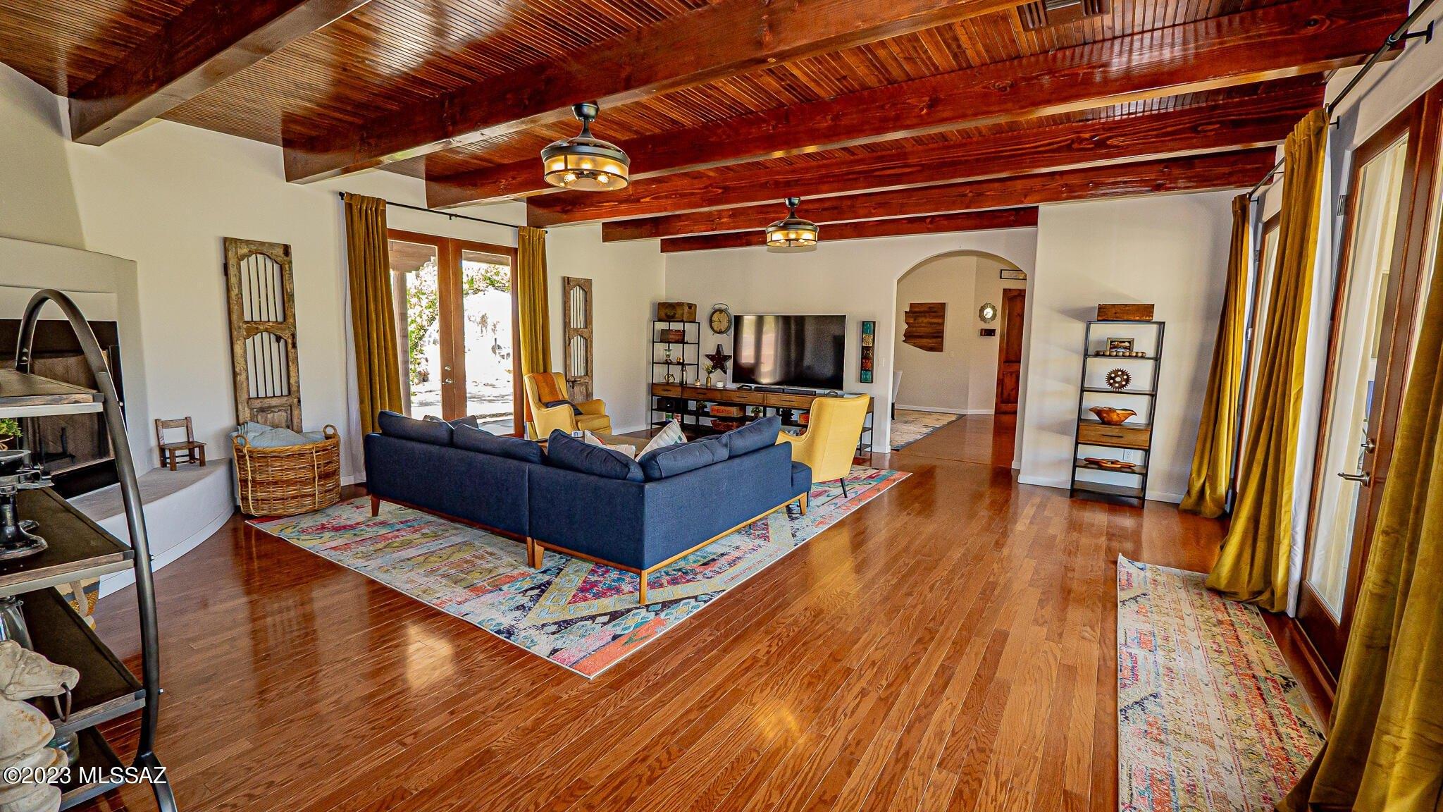 W Minor Ct, Pima, AZ 85543