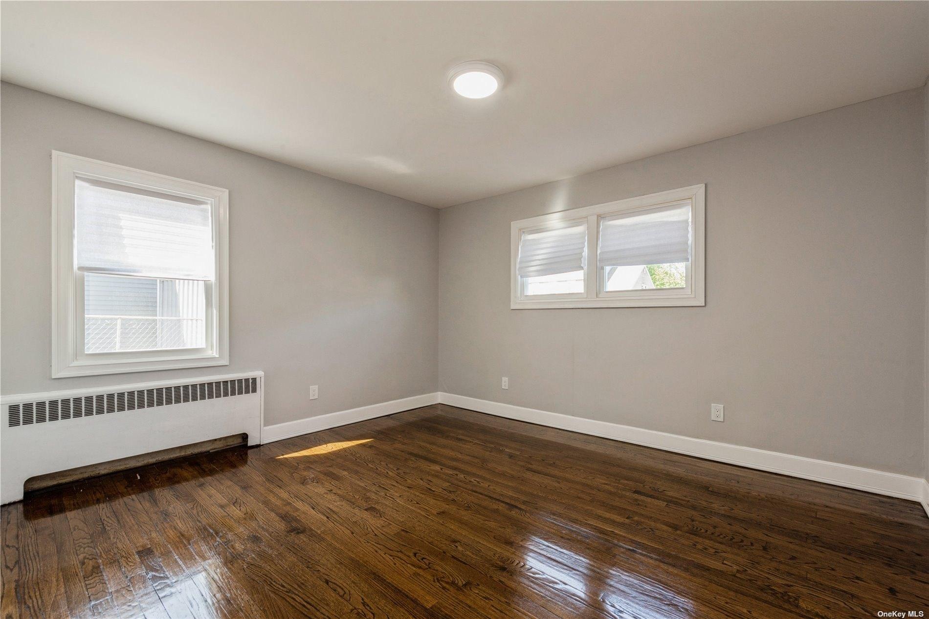 Meadowbrook Rd, Hempstead, NY 11550