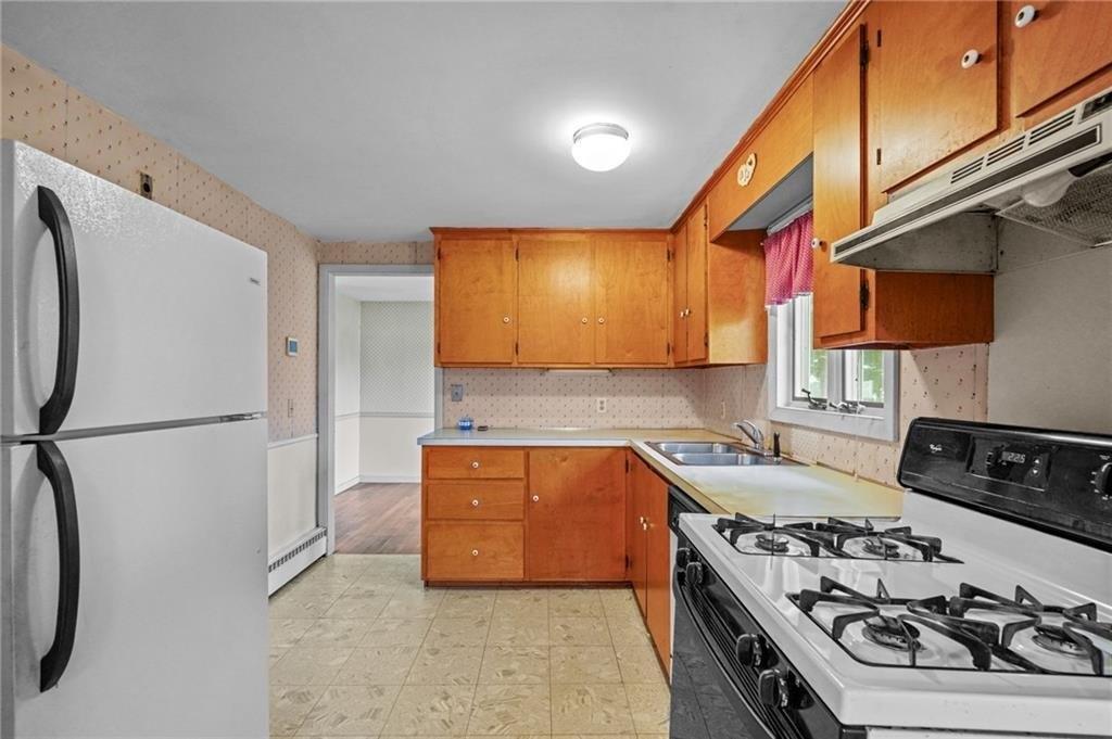 Garden Dr, Riverside, RI 02915
