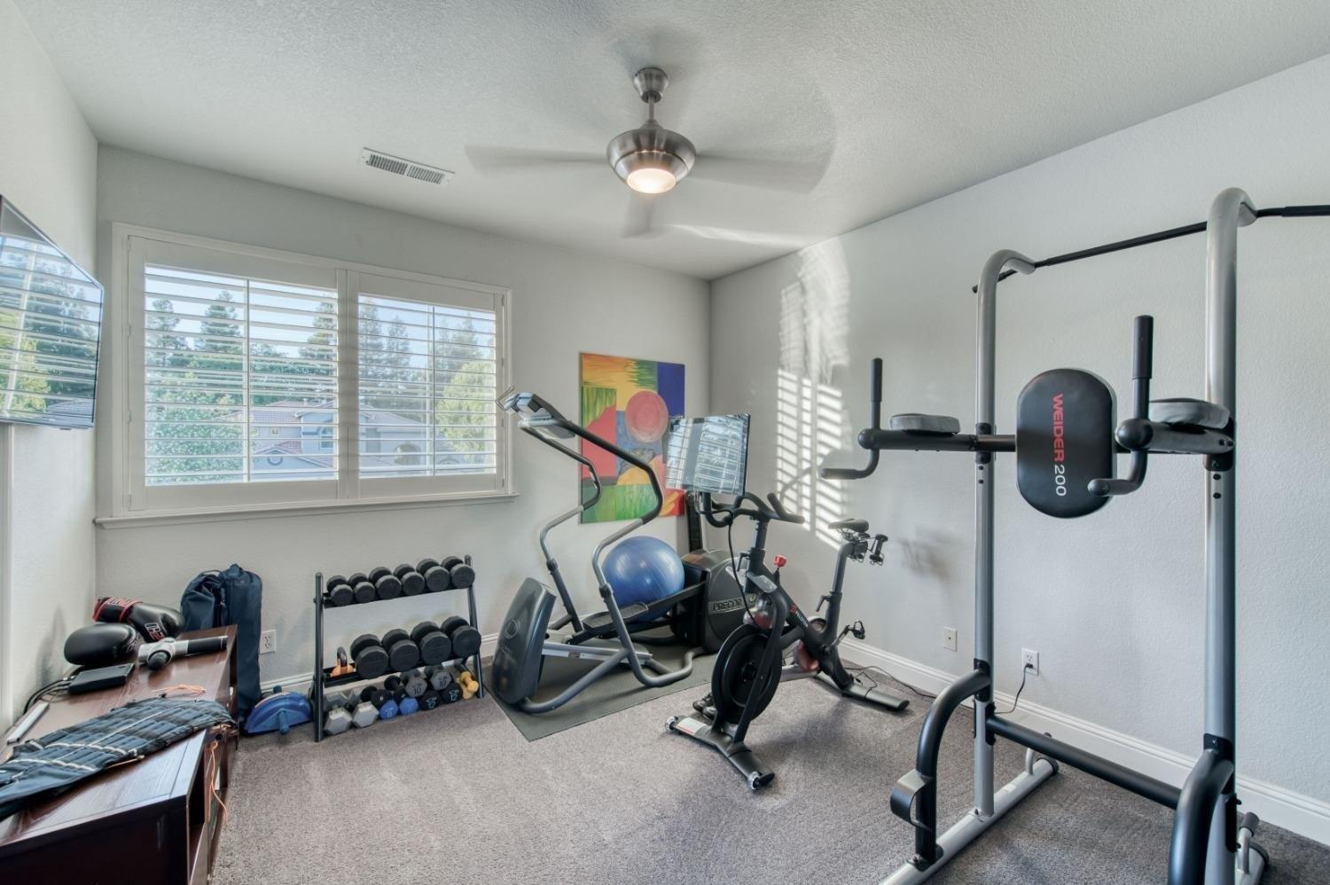 W Fir Ave, Fresno, CA 93711