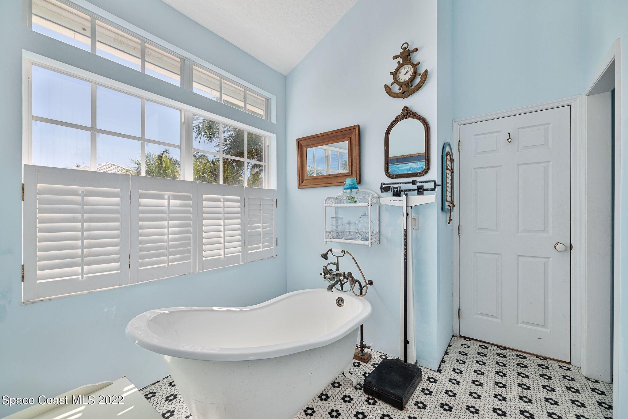 Bayshore Dr, Melbourne Beach, FL 32951