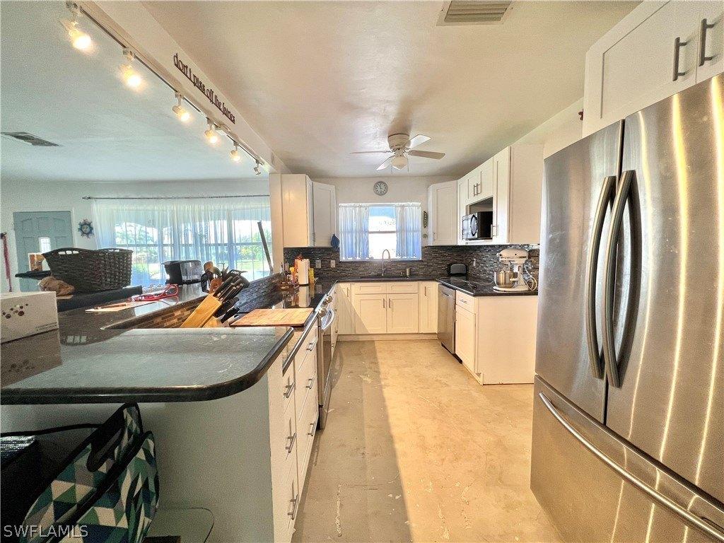 Mayfair Ct, Cape Coral, FL 33904